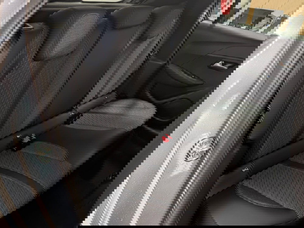 Peugeot 208 nuova a Ascoli Piceno (14)