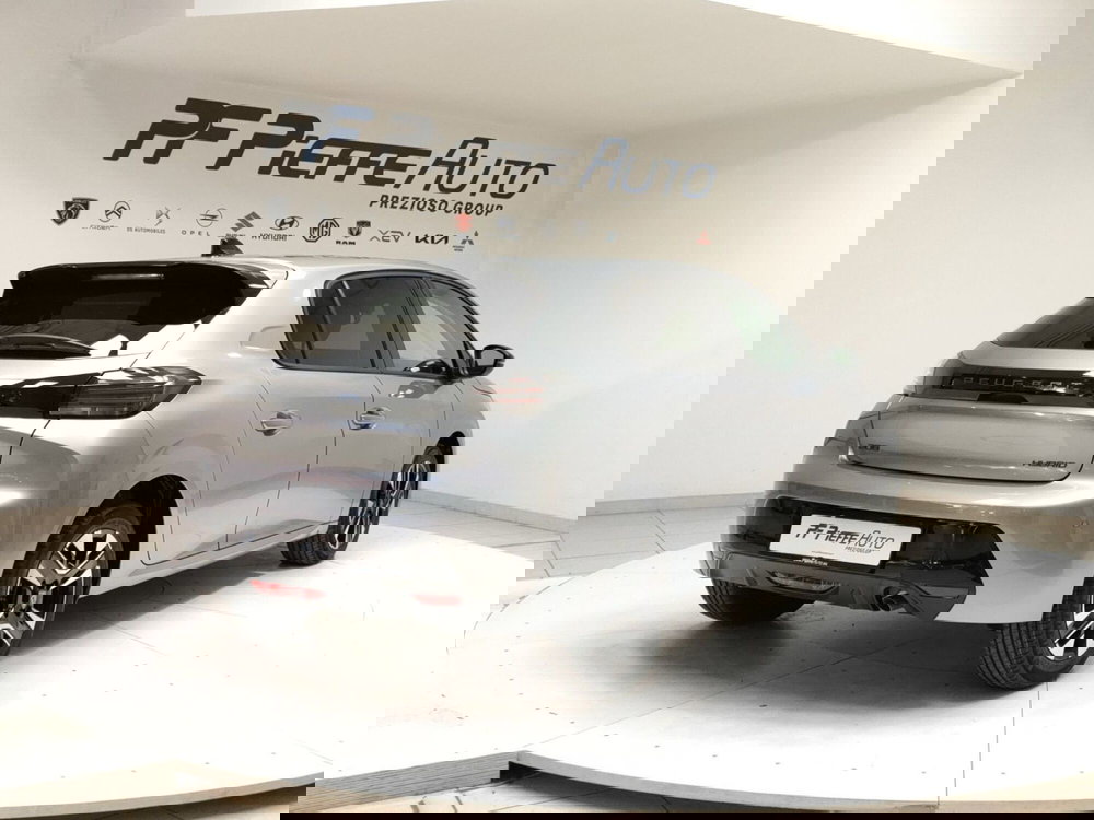 Peugeot 208 nuova a Ascoli Piceno (4)