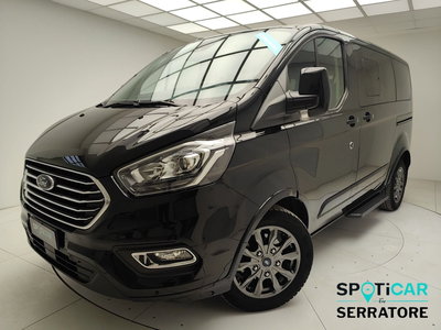 Ford Tourneo Custom tourneo custom V710 320 2.0 ecoblue 150cv Titanium X L1H1 del 2023 usata a Erba