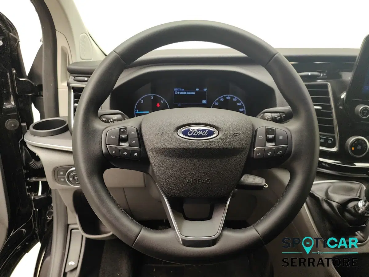 Ford Tourneo Custom usata a Como (16)