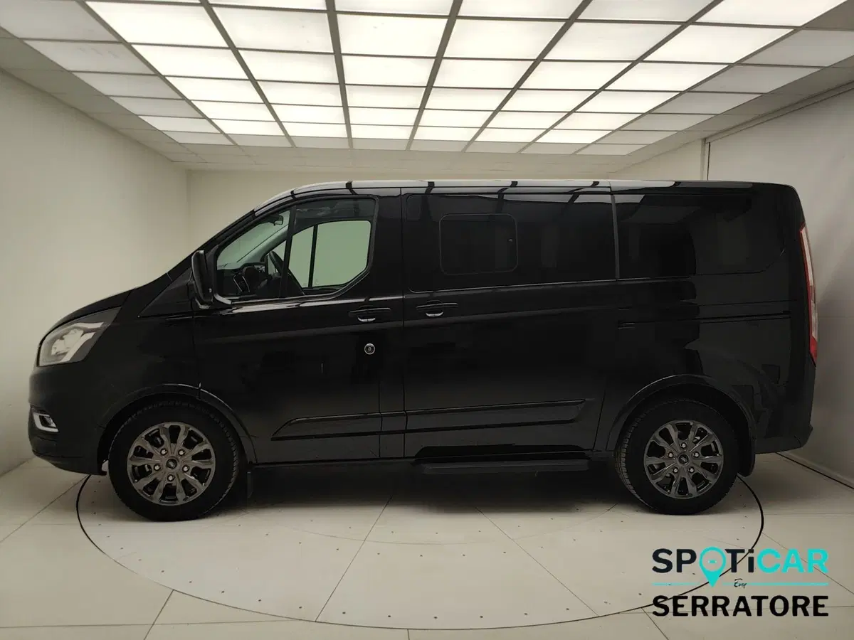Ford Tourneo Custom usata a Como (20)