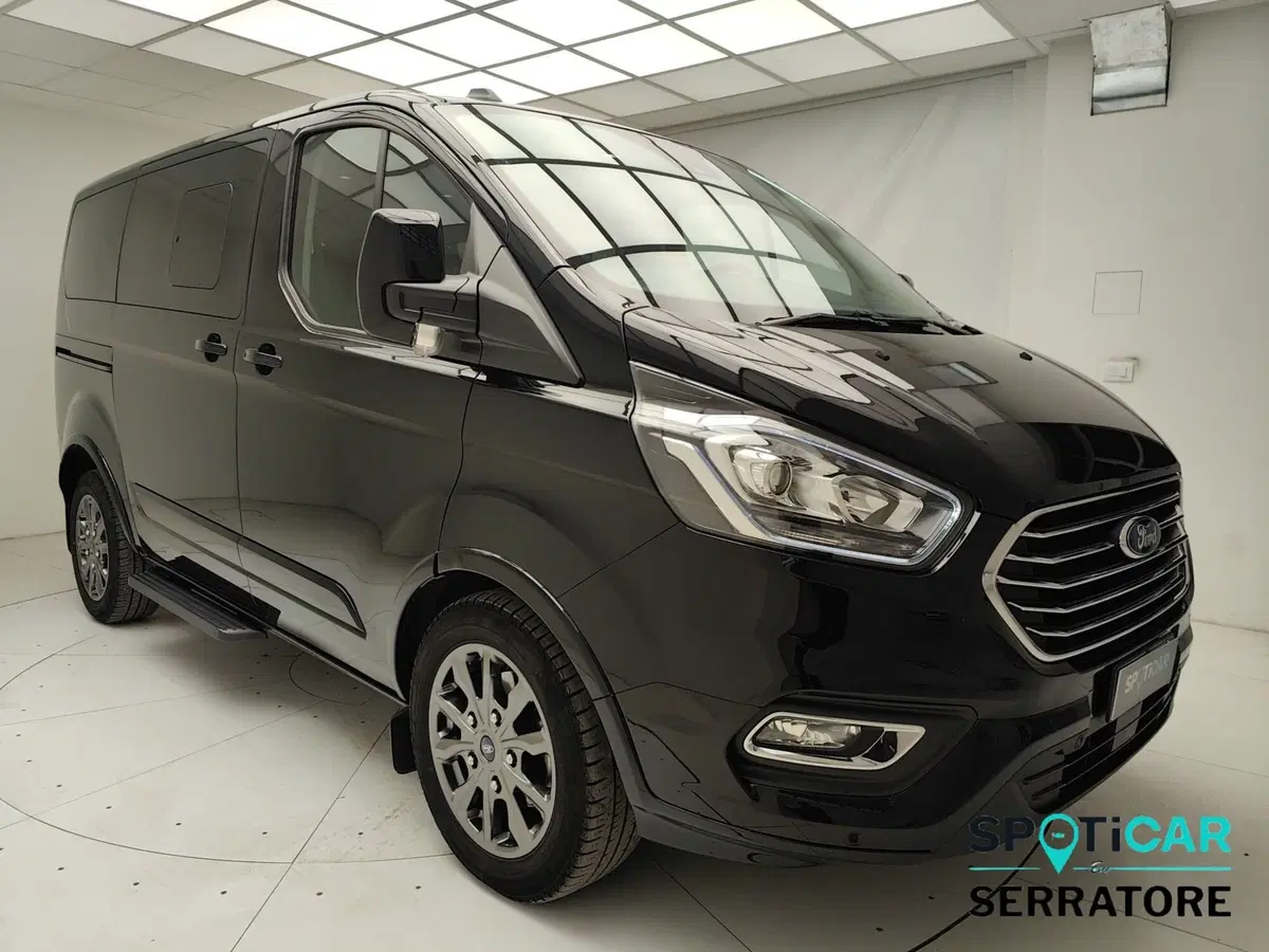 Ford Tourneo Custom usata a Como (3)