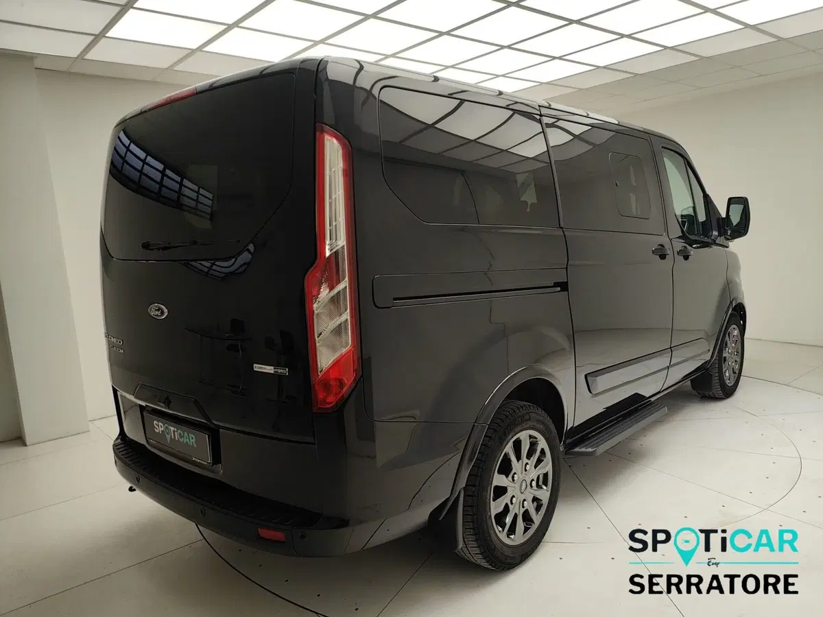 Ford Tourneo Custom usata a Como (6)