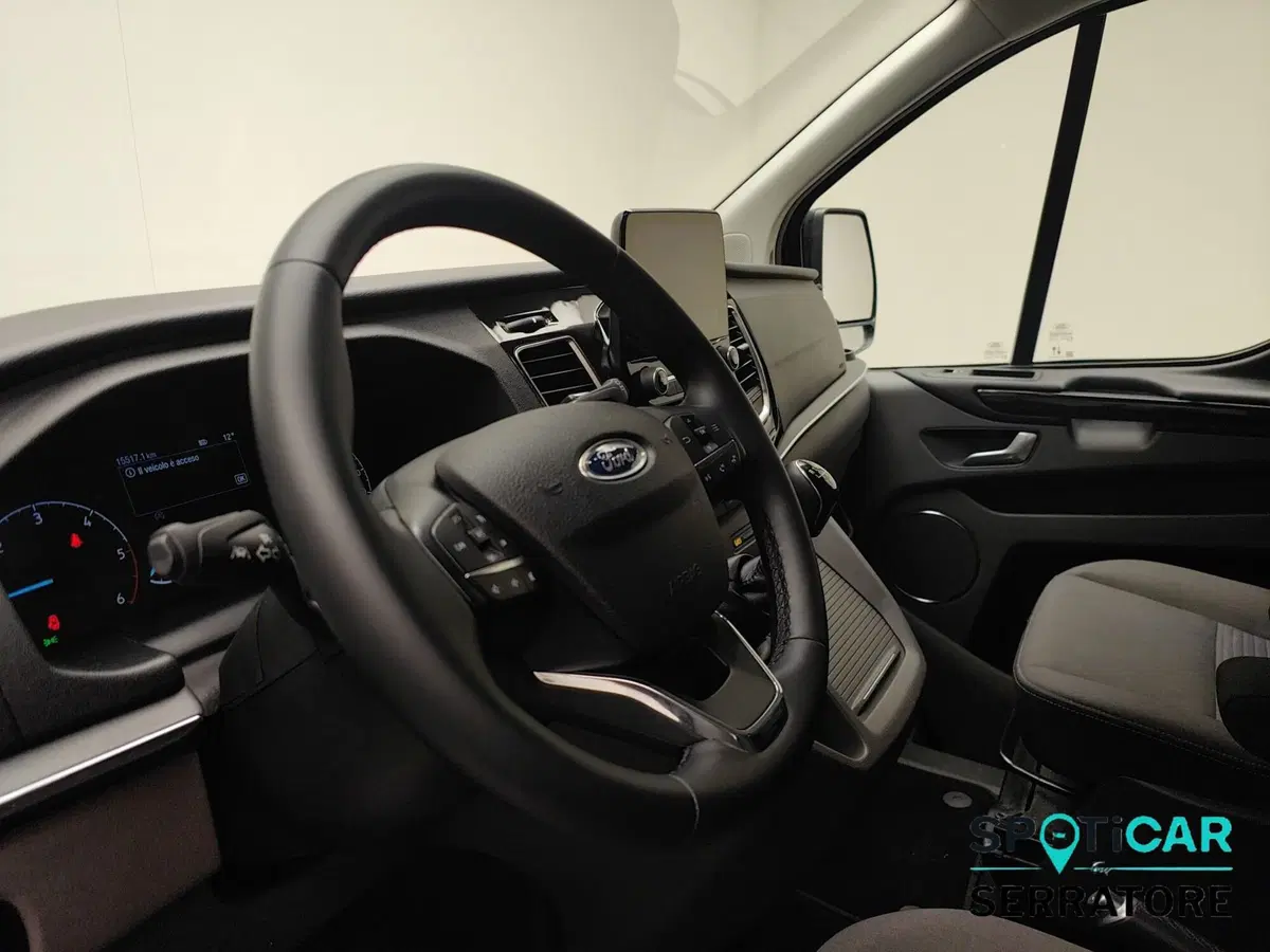 Ford Tourneo Custom usata a Como (9)