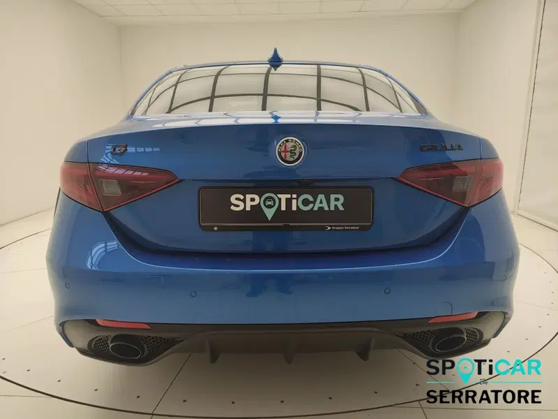 Alfa Romeo Giulia usata a Como (5)