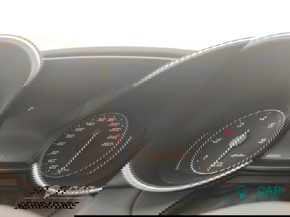 Alfa Romeo Giulia usata a Como (8)