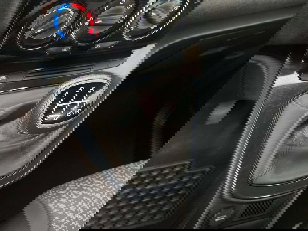 Lancia Ypsilon usata a Torino (13)