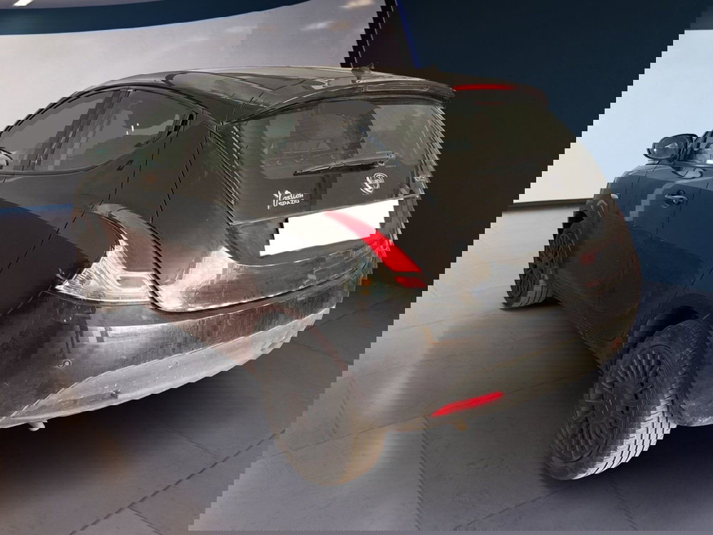 Lancia Ypsilon usata a Torino (6)