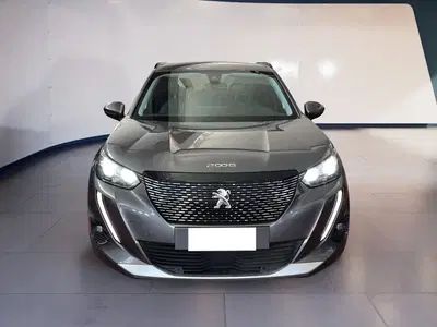 Peugeot 2008 PureTech 130 S&amp;S Allure Navi Pack del 2020 usata a Torino
