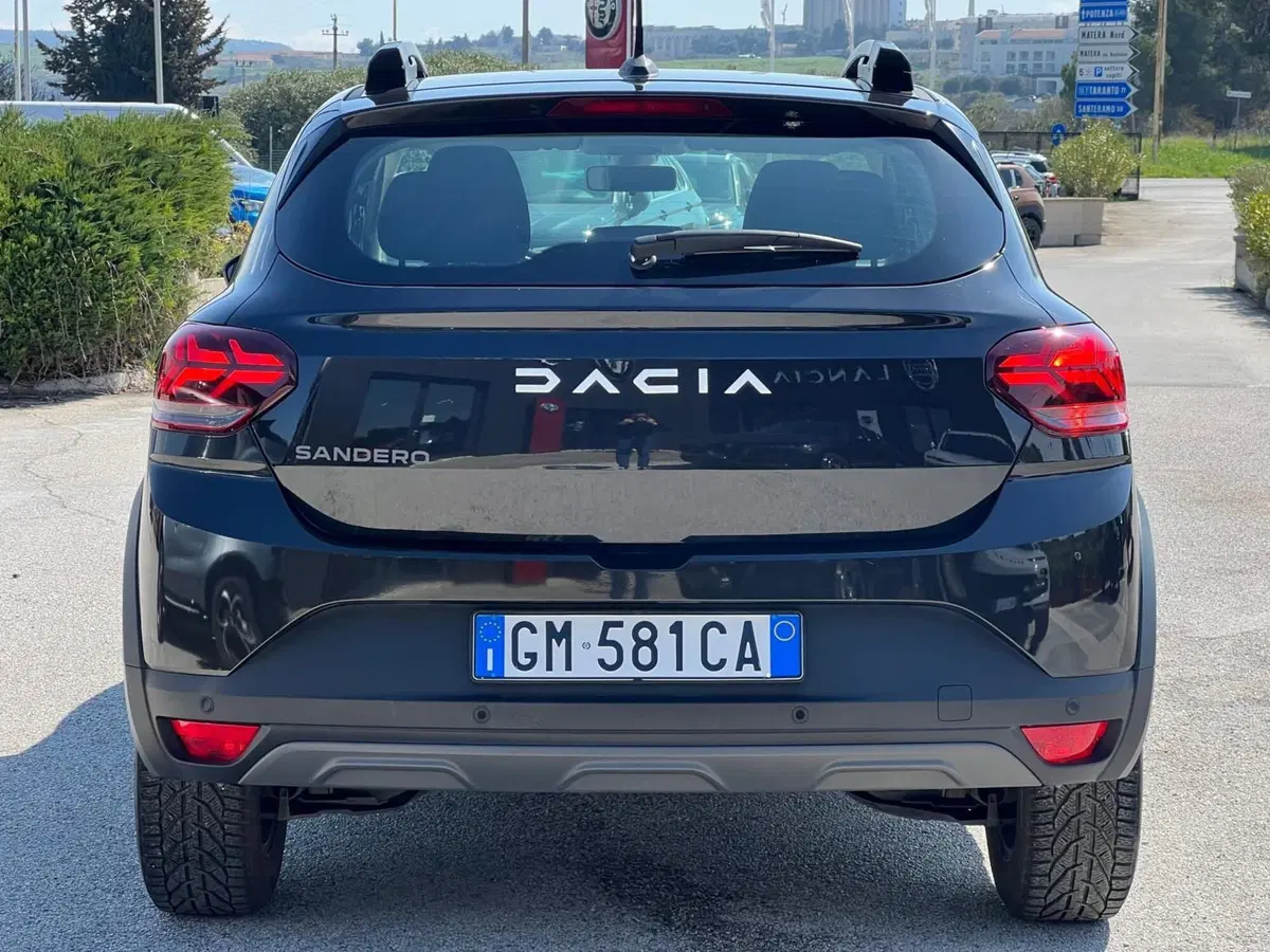 Dacia Sandero usata a Matera (12)