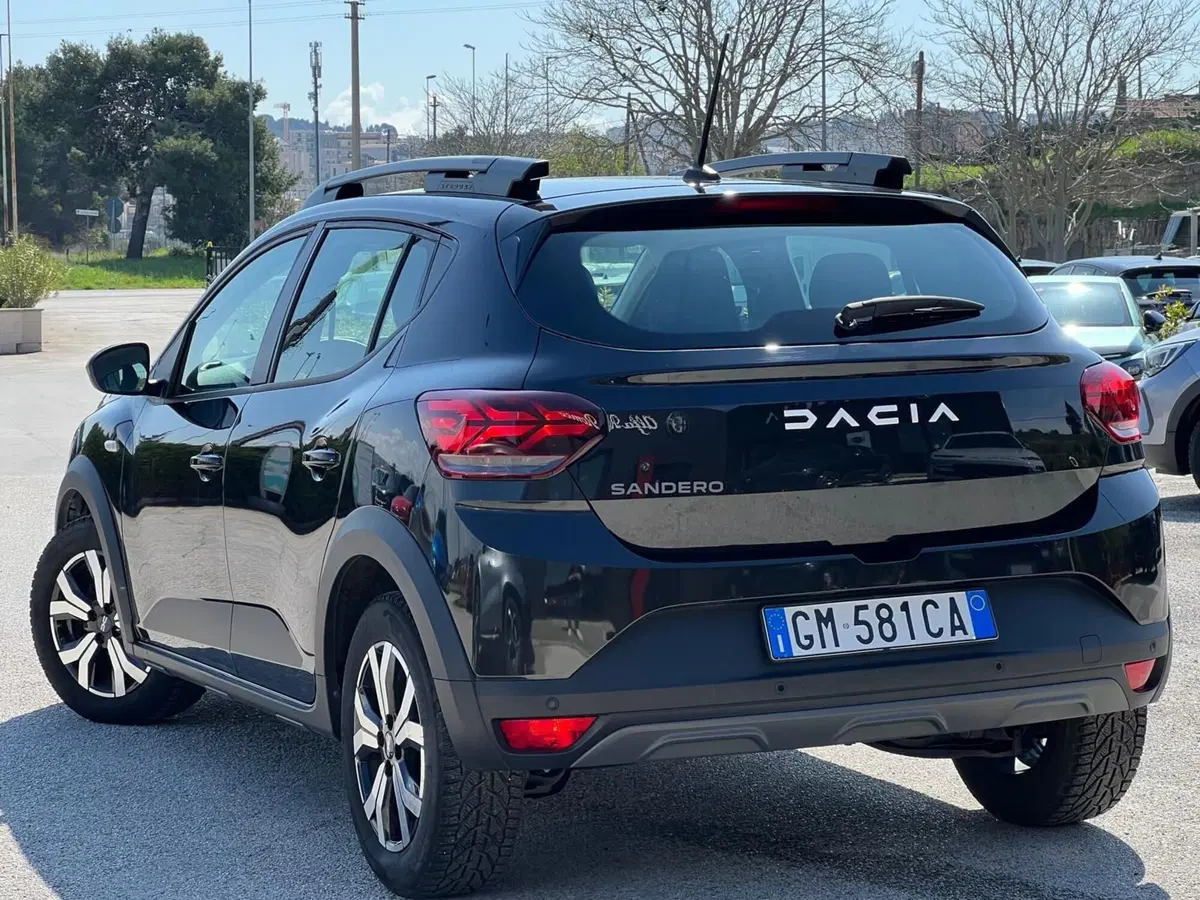 Dacia Sandero usata a Matera (15)