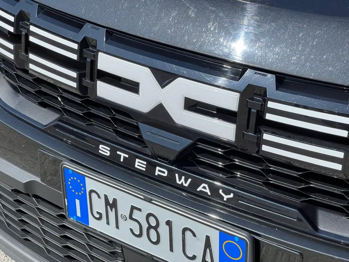 Dacia Sandero usata a Matera (3)