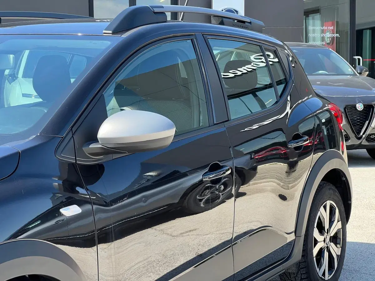 Dacia Sandero usata a Matera (6)