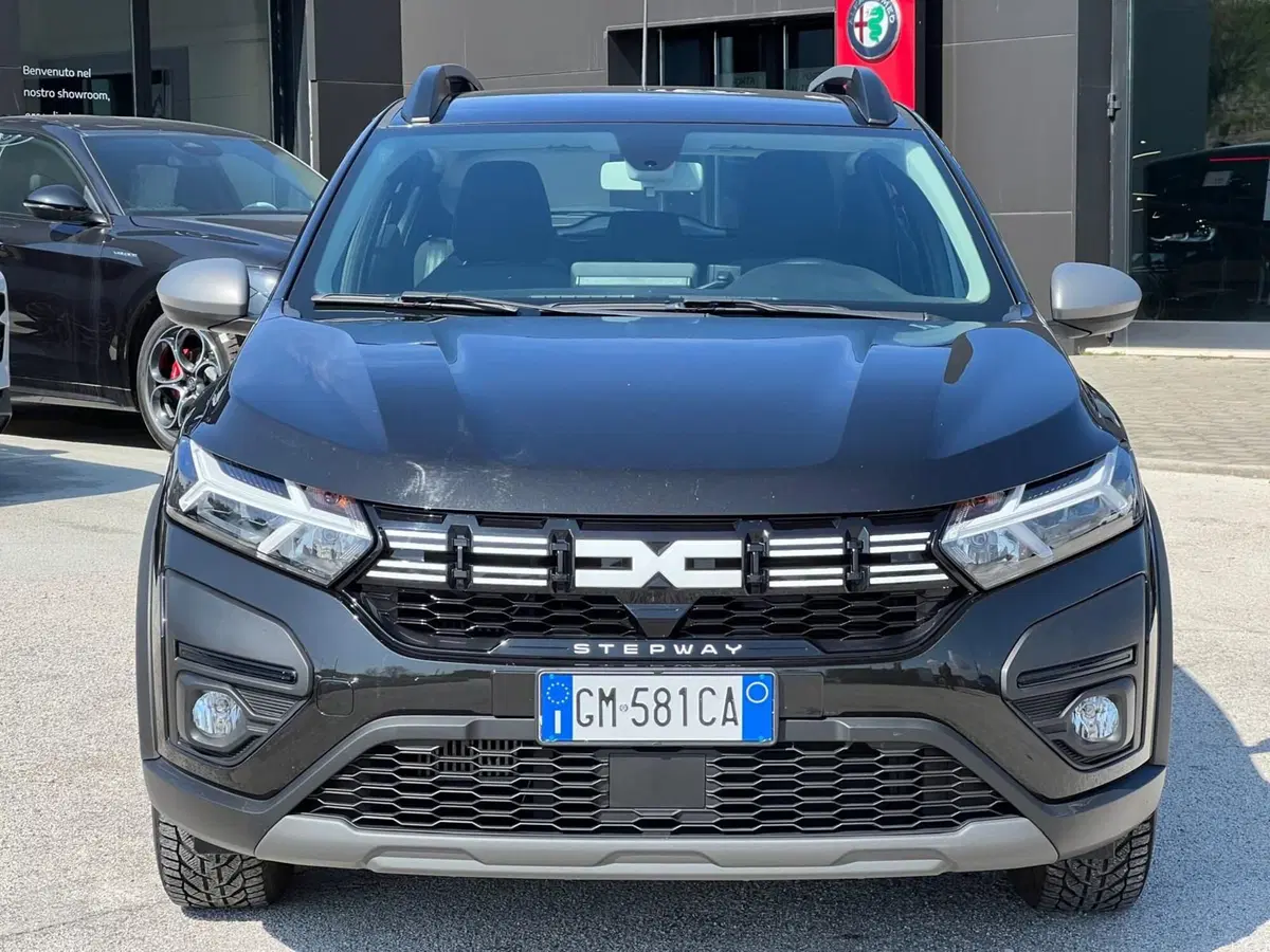 Dacia Sandero usata a Matera (7)