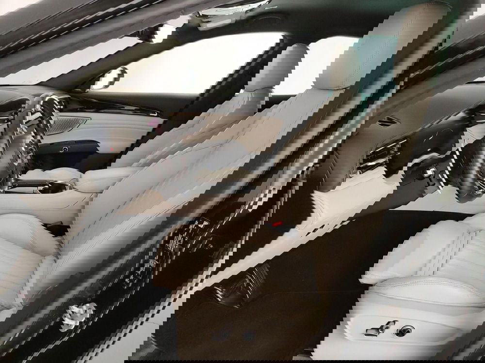 Maserati Grecale usata a Caserta (18)