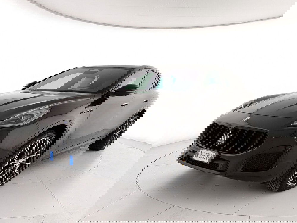 Maserati Grecale usata a Caserta (3)