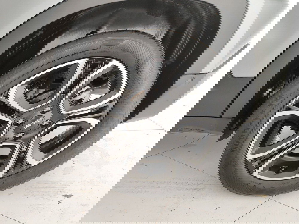 Jeep Avenger usata a Caserta (11)