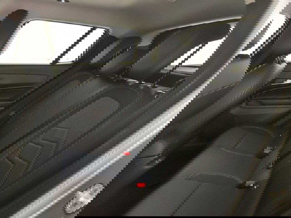 Jeep Avenger usata a Caserta (19)