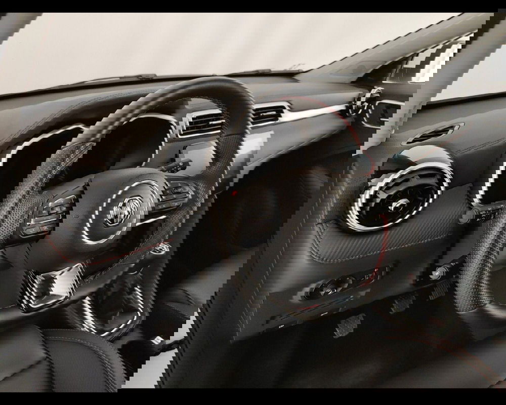 Mg ZS usata a Caserta (17)