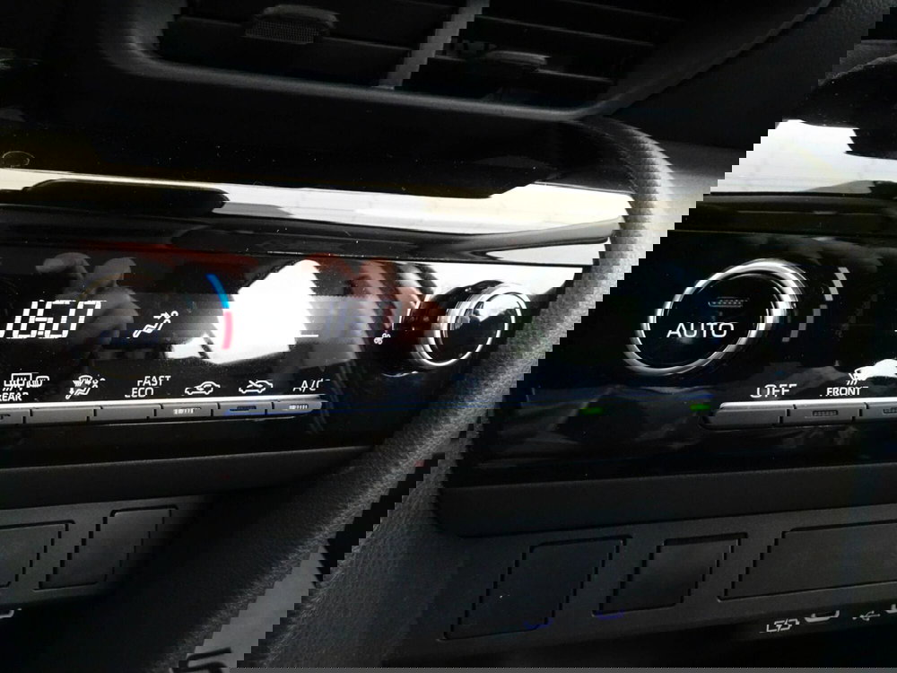 Toyota Yaris Cross usata a Venezia (18)