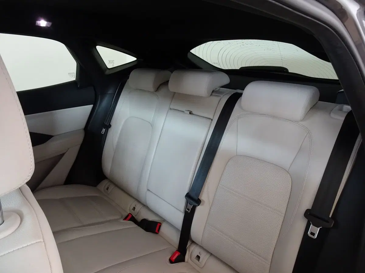 Jaguar E-Pace usata a Venezia (12)