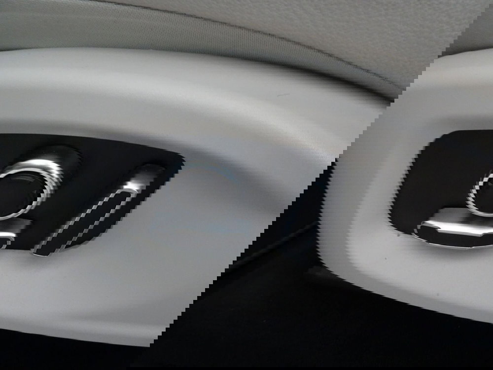 Jaguar E-Pace usata a Venezia (14)