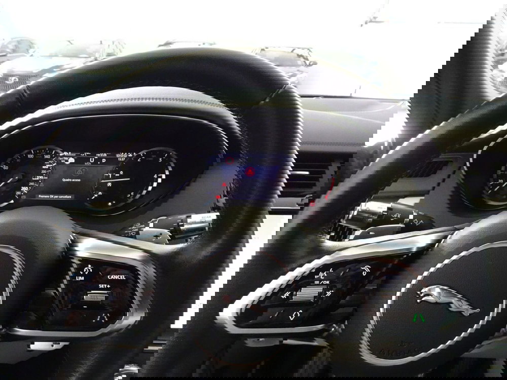 Jaguar E-Pace usata a Venezia (15)