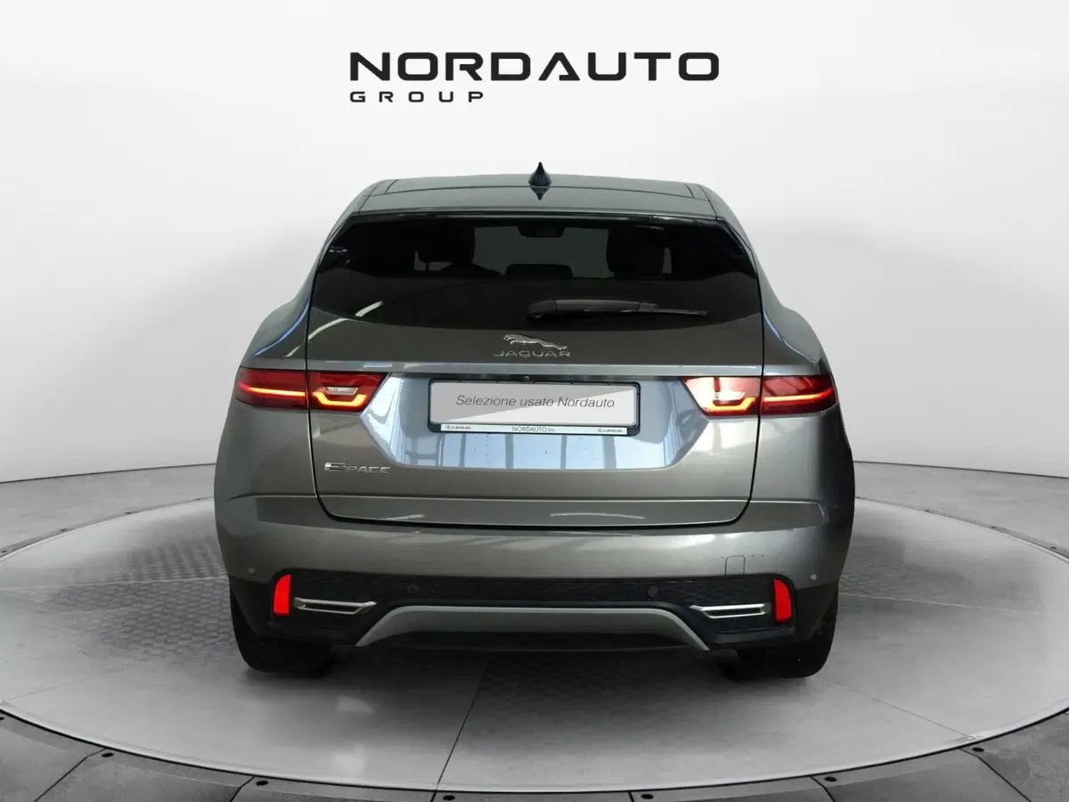 Jaguar E-Pace usata a Venezia (6)