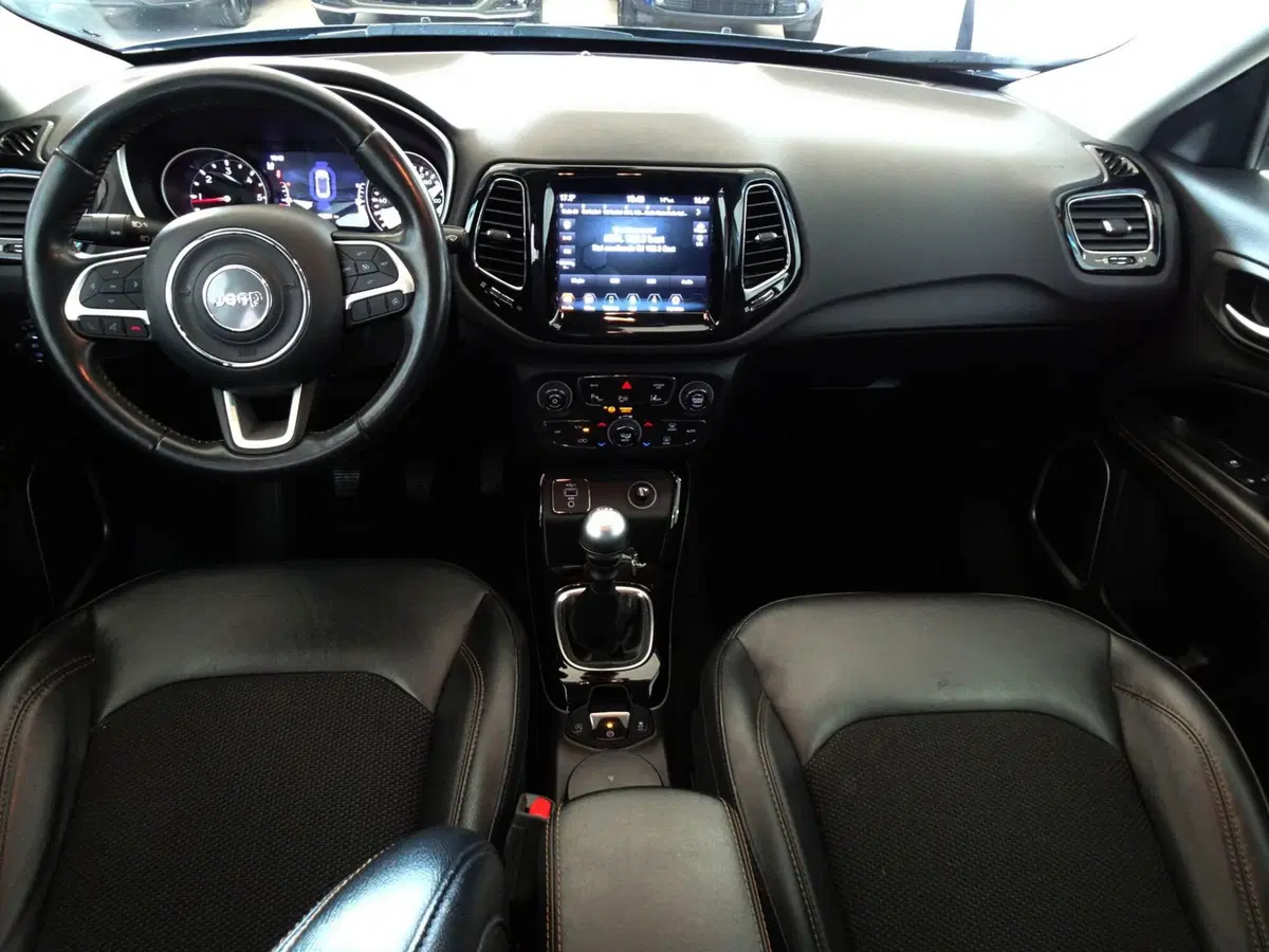 Jeep Compass usata a Venezia (13)