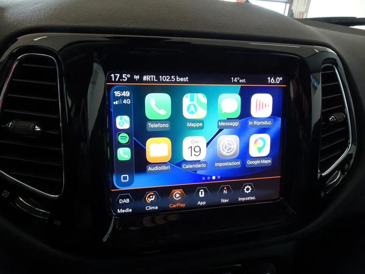 Jeep Compass usata a Venezia (17)