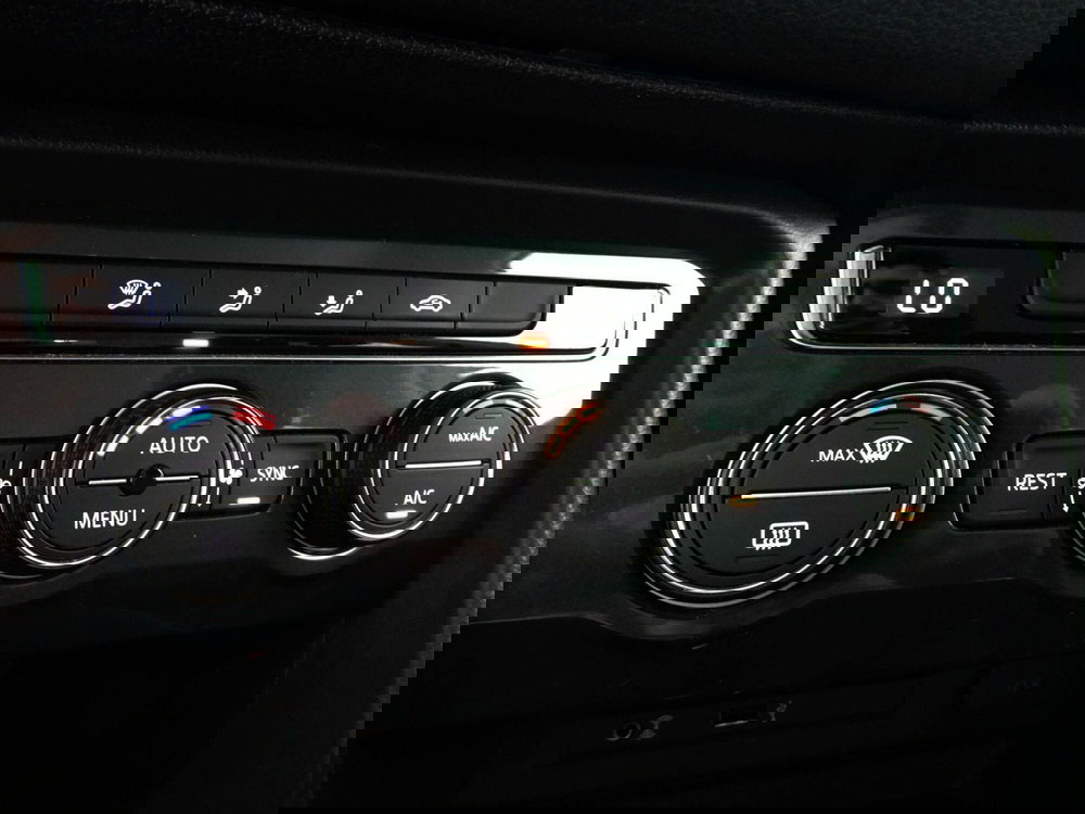 Volkswagen Tiguan usata a Venezia (16)