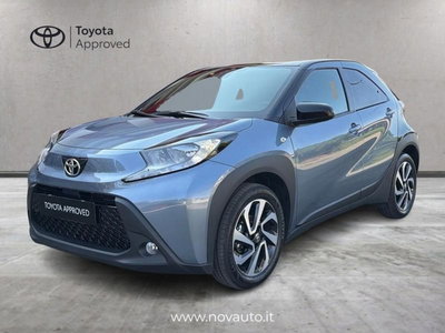 Toyota Aygo X 1.0 Trend 72cv del 2024 usata a Varese