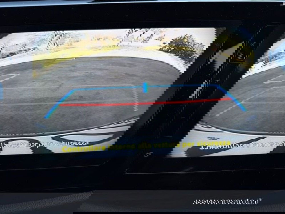 Toyota Aygo X usata a Varese (17)