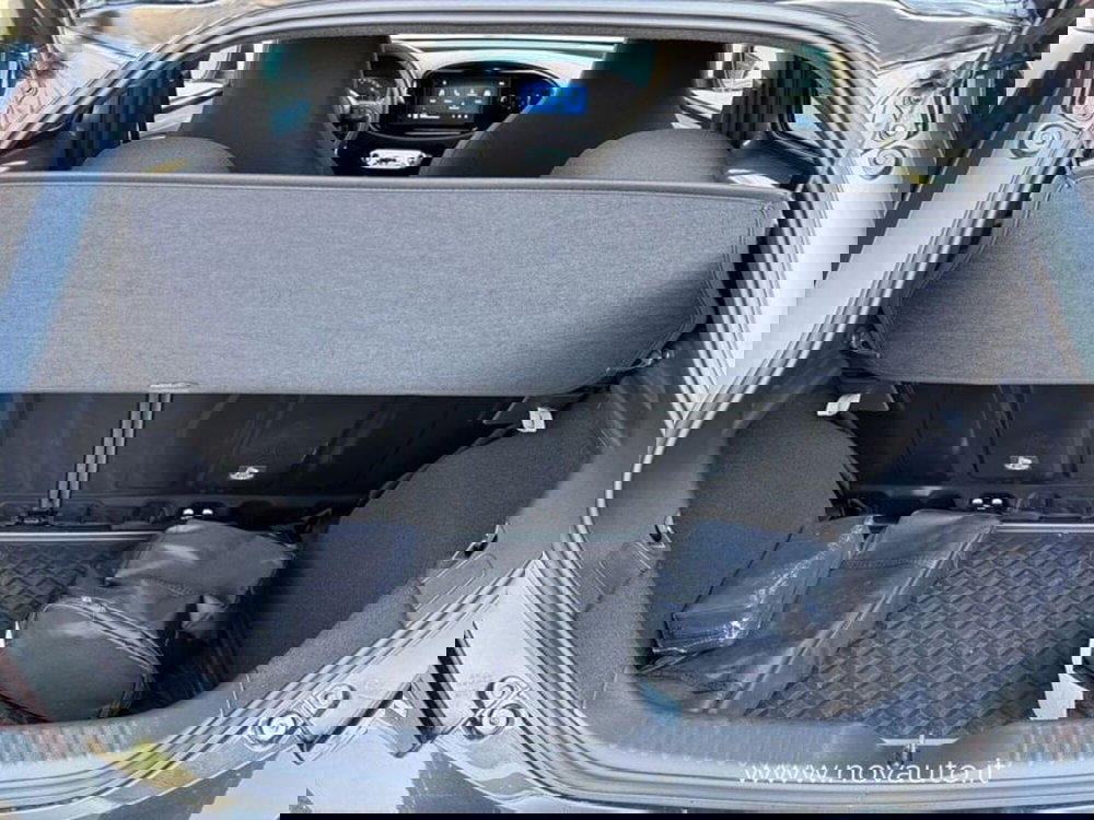 Toyota Aygo X usata a Varese (6)