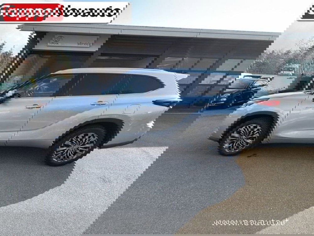 Toyota Highlander usata a Varese (9)