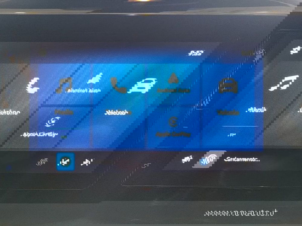 Toyota Aygo X nuova a Varese (14)