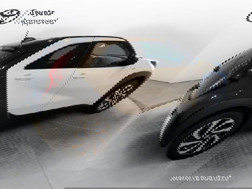 Toyota Aygo X nuova a Varese (3)