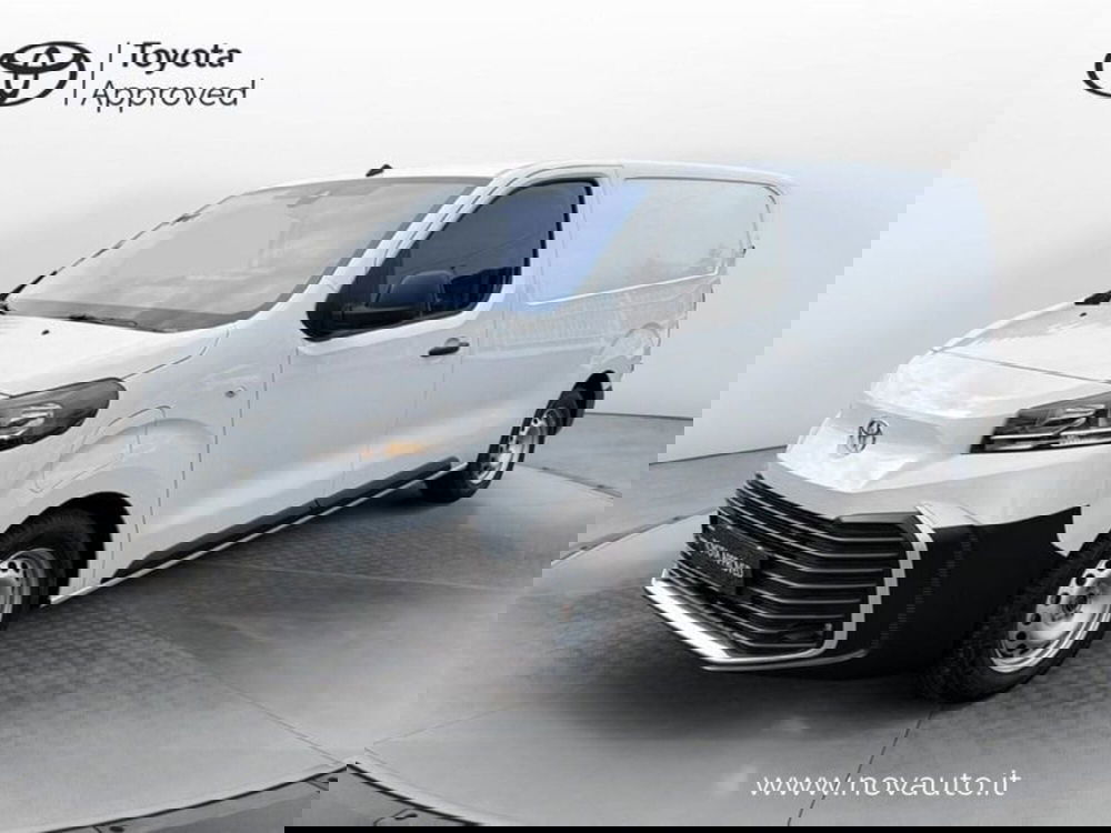 Toyota Proace nuova a Varese