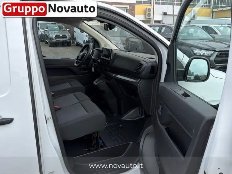 Toyota Proace nuova a Varese (13)