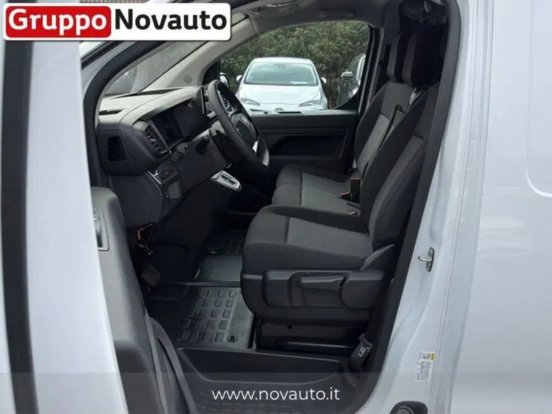 Toyota Proace nuova a Varese (14)
