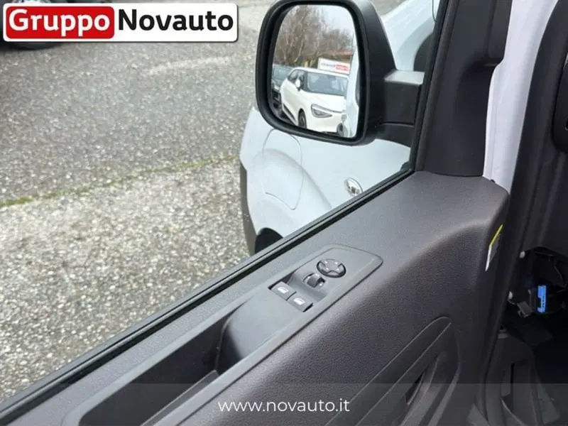 Toyota Proace nuova a Varese (15)