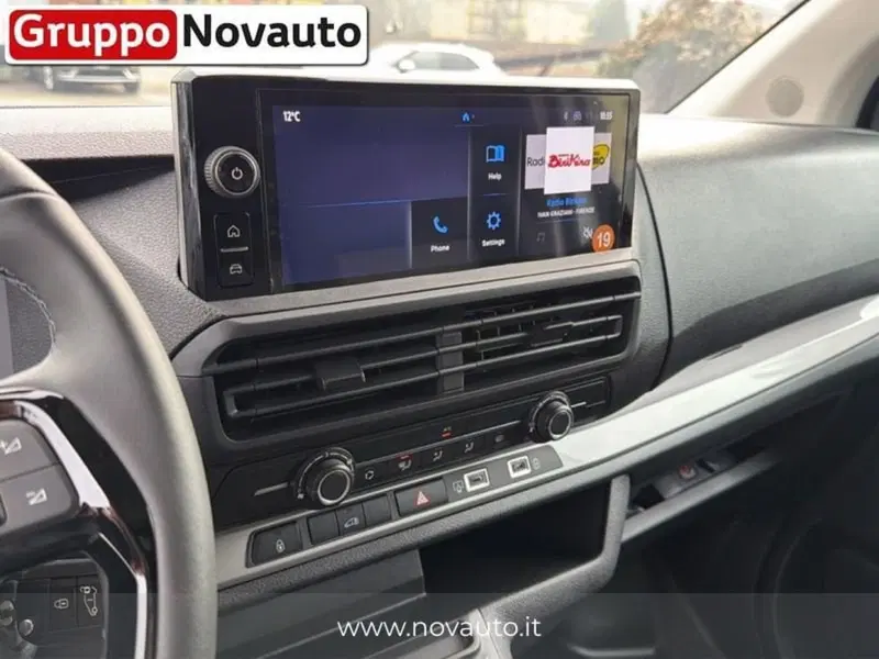 Toyota Proace nuova a Varese (17)