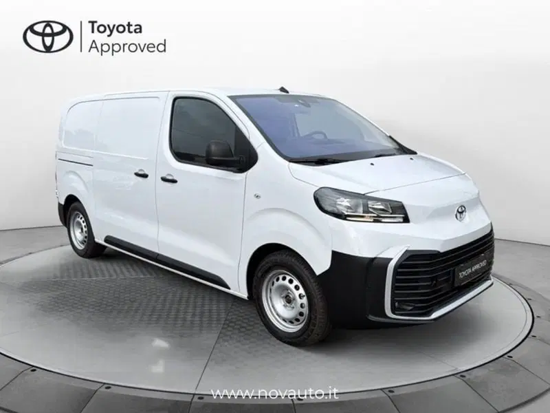 Toyota Proace nuova a Varese (4)