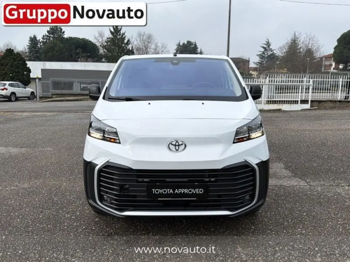 Toyota Proace nuova a Varese (6)