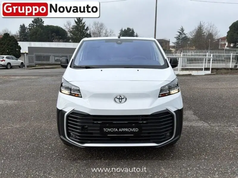 Toyota Proace nuova a Varese (6)