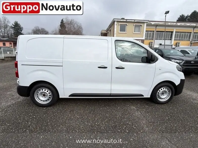 Toyota Proace nuova a Varese (9)