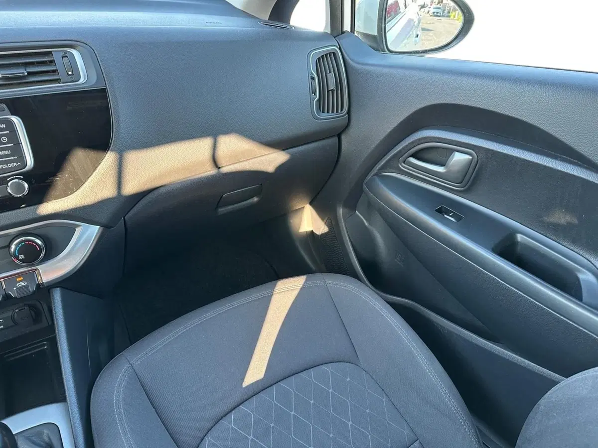 Kia Rio usata a Pistoia (12)