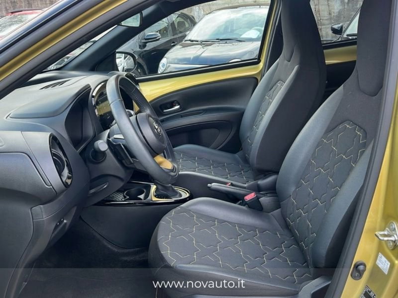 Toyota Aygo X usata a Varese (11)