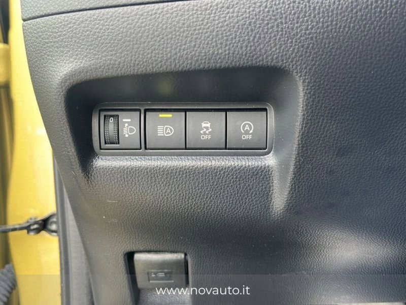 Toyota Aygo X usata a Varese (12)