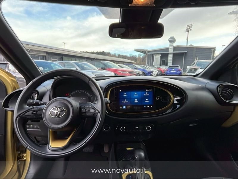 Toyota Aygo X usata a Varese (13)